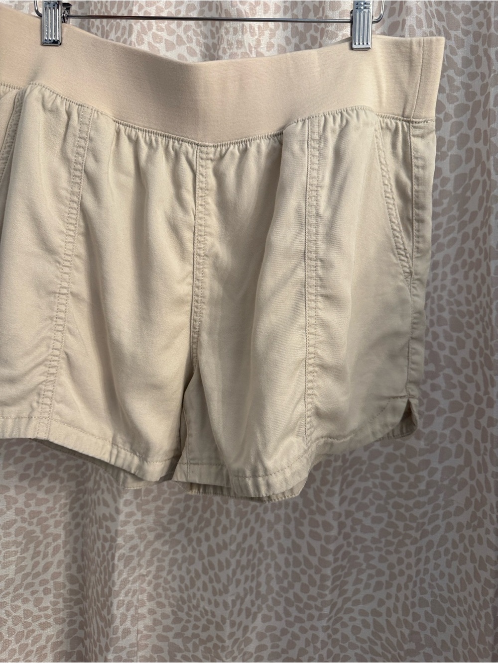 Everyday Women's Athletic Pull-On Shorts — olive green & khaki BUNDLE - Picture 7 of 11